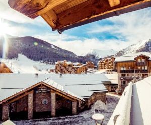 SKI IN CHRISTMAS