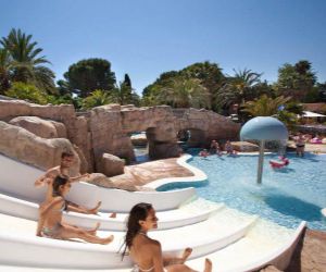 EARLY BOOKING SUMMER