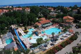Apartment rental Camping Le front de Mer